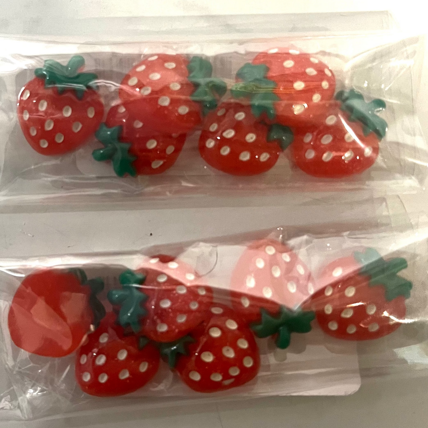 Embellishment - Strawberry Flatbacks