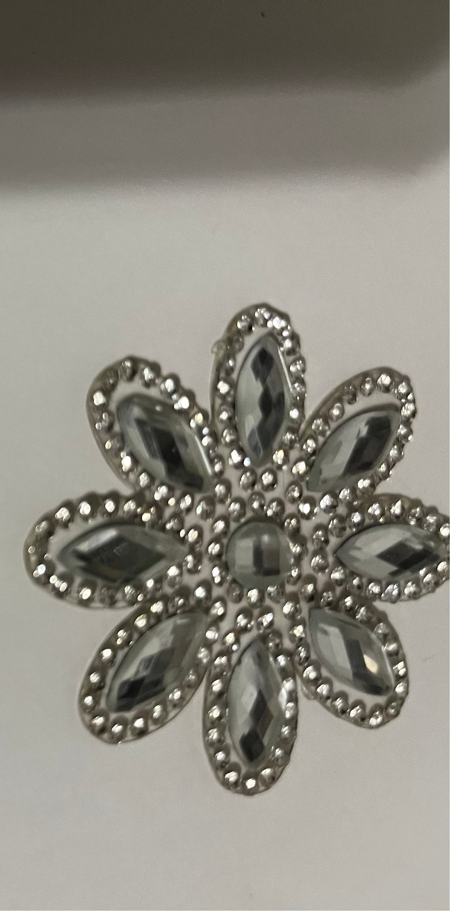 Embellishment - 8 Petal Rhinestone Flower Self Adhesive 2pk
